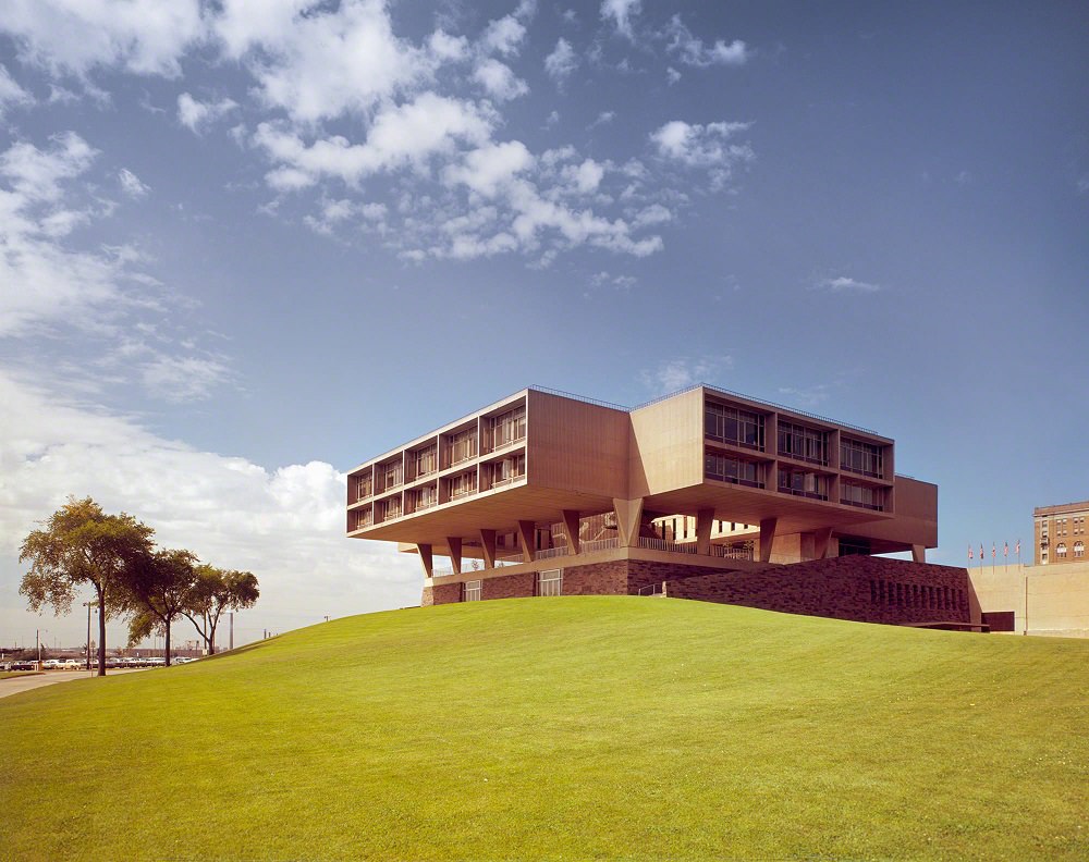 Milwaukee Art Museum (War Memorial Center), Milwaukee, Wisconsin, 1963