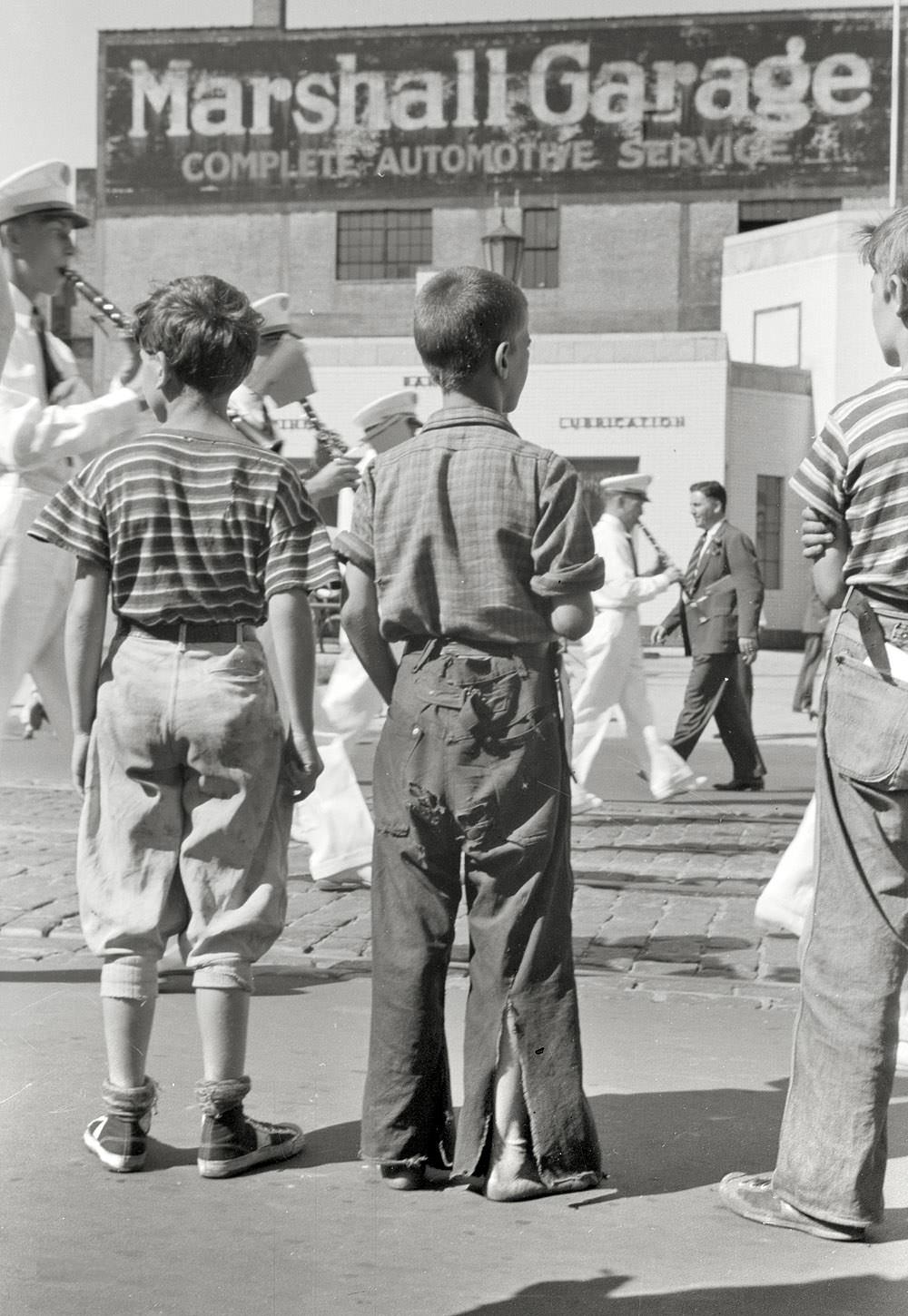 Boys watching Letter Carriers Convention Paradem, Milwaukee, September 1939