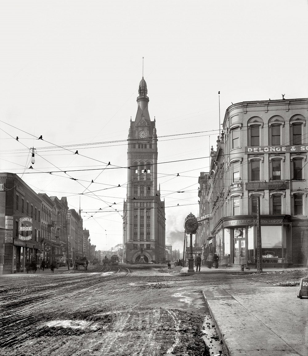 City Hall, Milwaukee, Wisconsin, 1900
