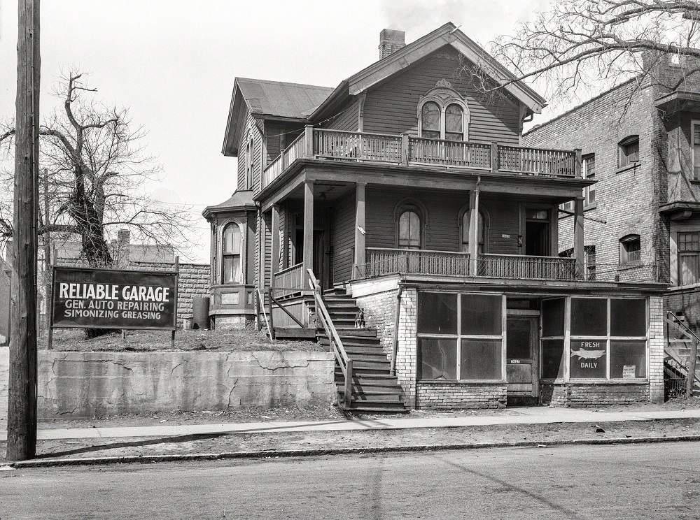 House at 1629 North Ninth Street, Milwaukee, April 1936