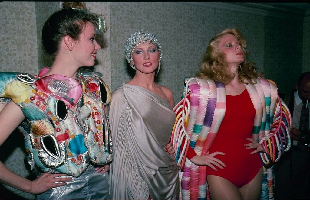 Morgan Fairchild with other actresses, 1980
