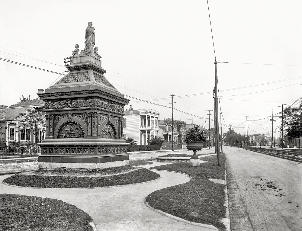 Gayarre Place monument, Esplanade Avenue, New Orleans circa 1910