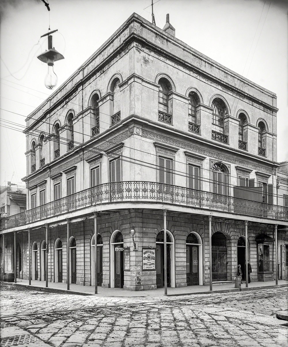 Haunted House (Warrington House), Royal and Hospital Streets, New Orleans circa 1906