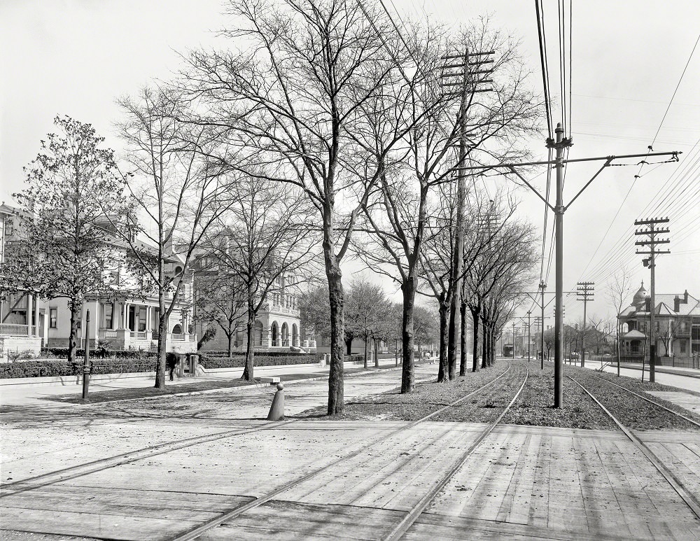 St. Charles Avenue, New Orleans, 1900