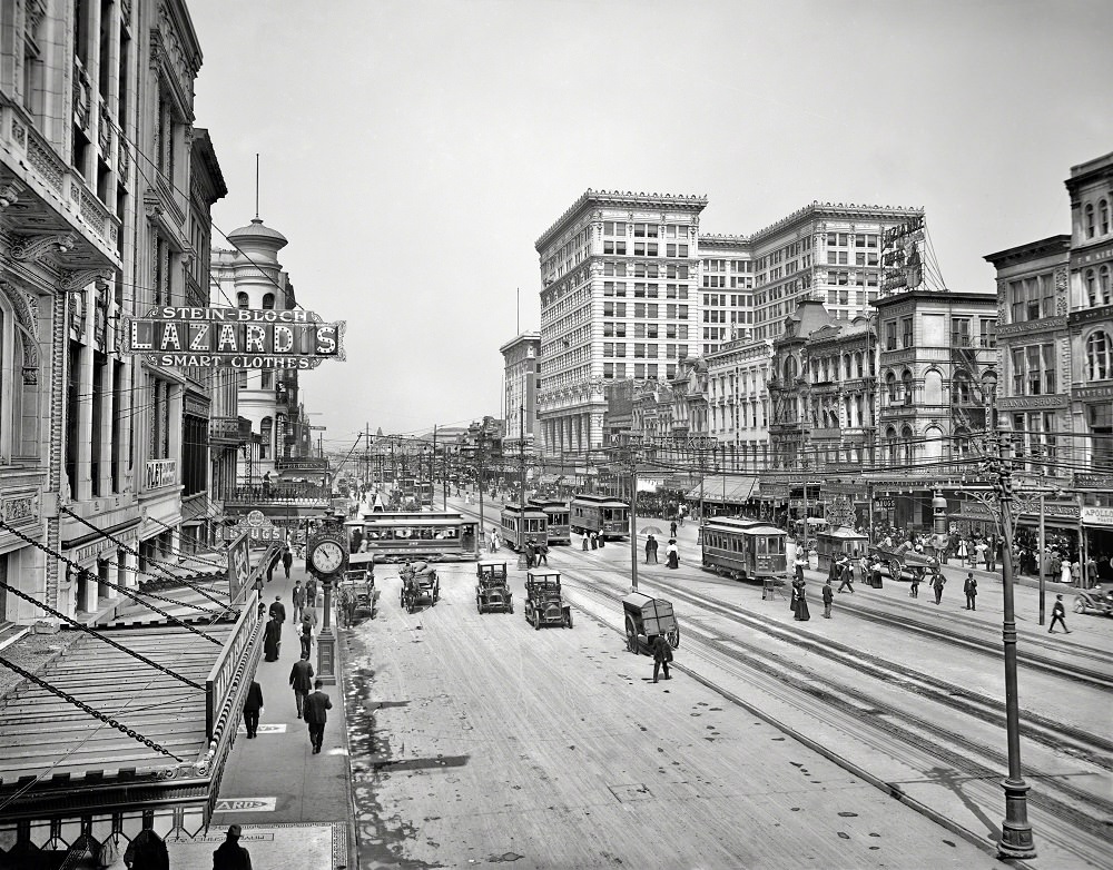 Canal Street in New Orleans circa 1910