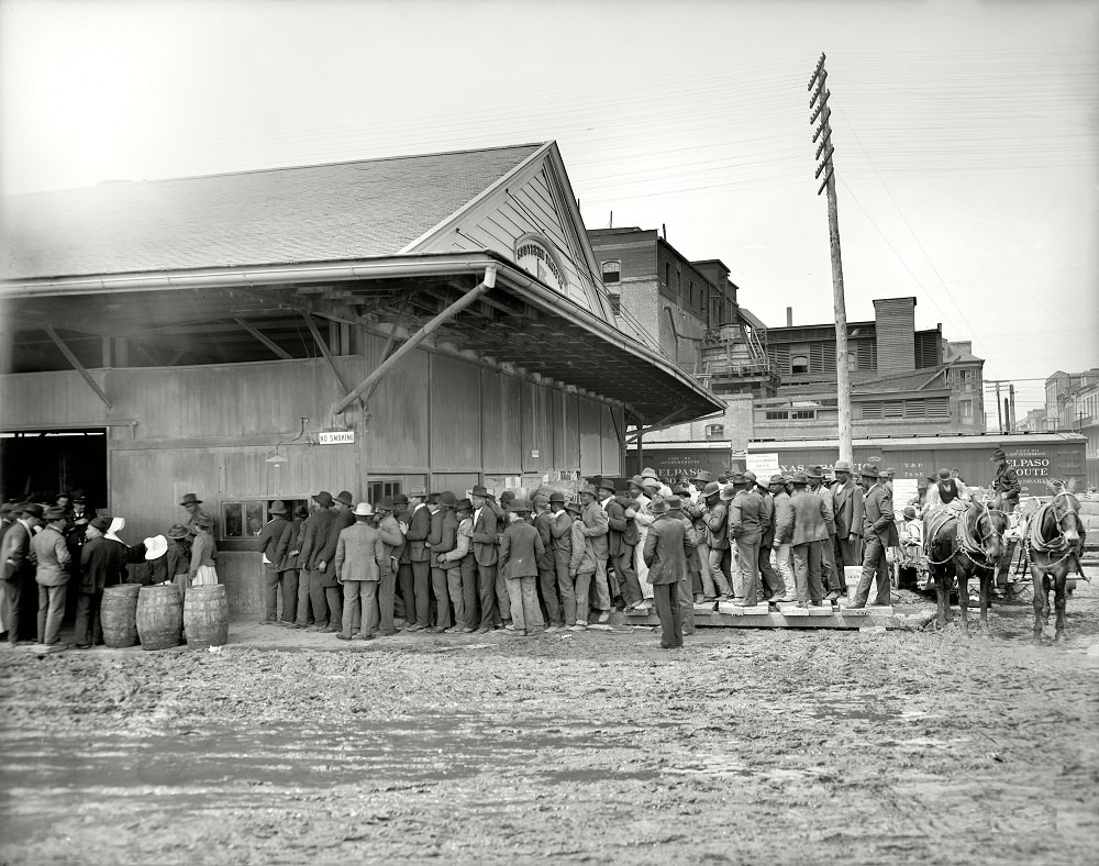 Payday on the levee, New Orleans circa 1906