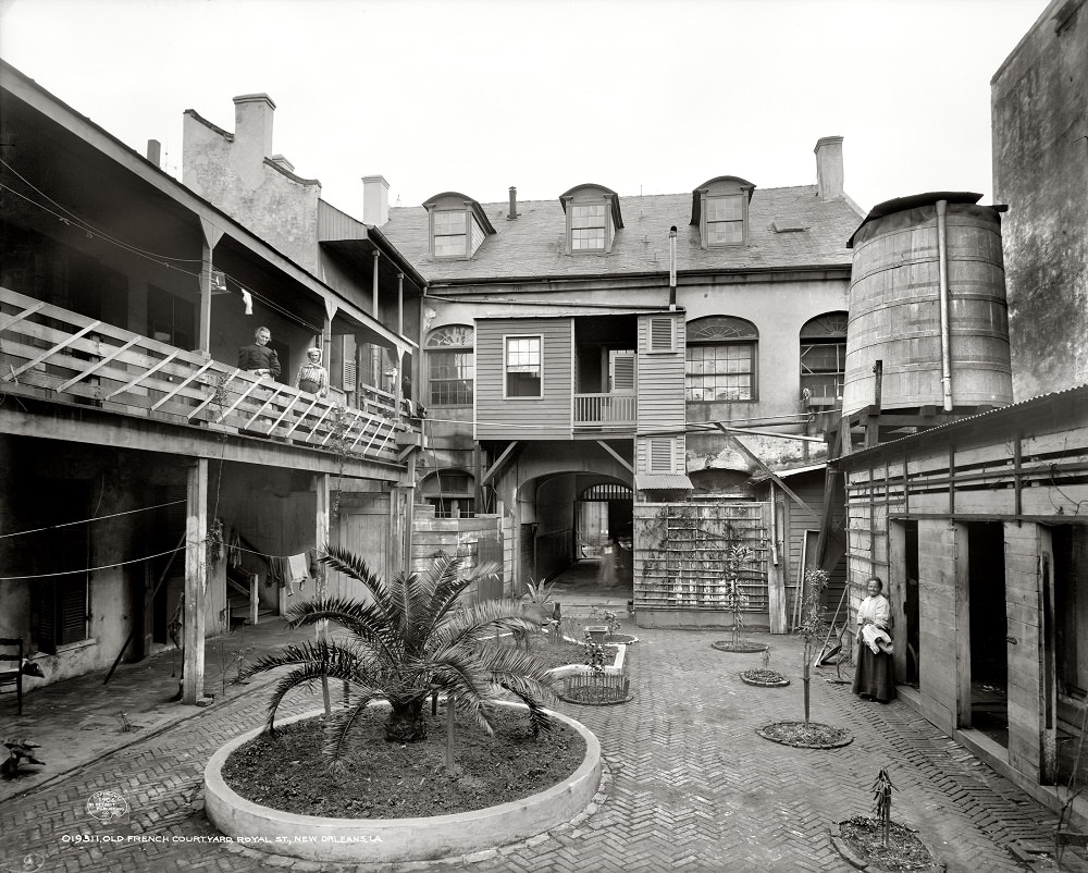 Old French courtyard on Royal Street, New Orleans, Louisiana, circa 1906