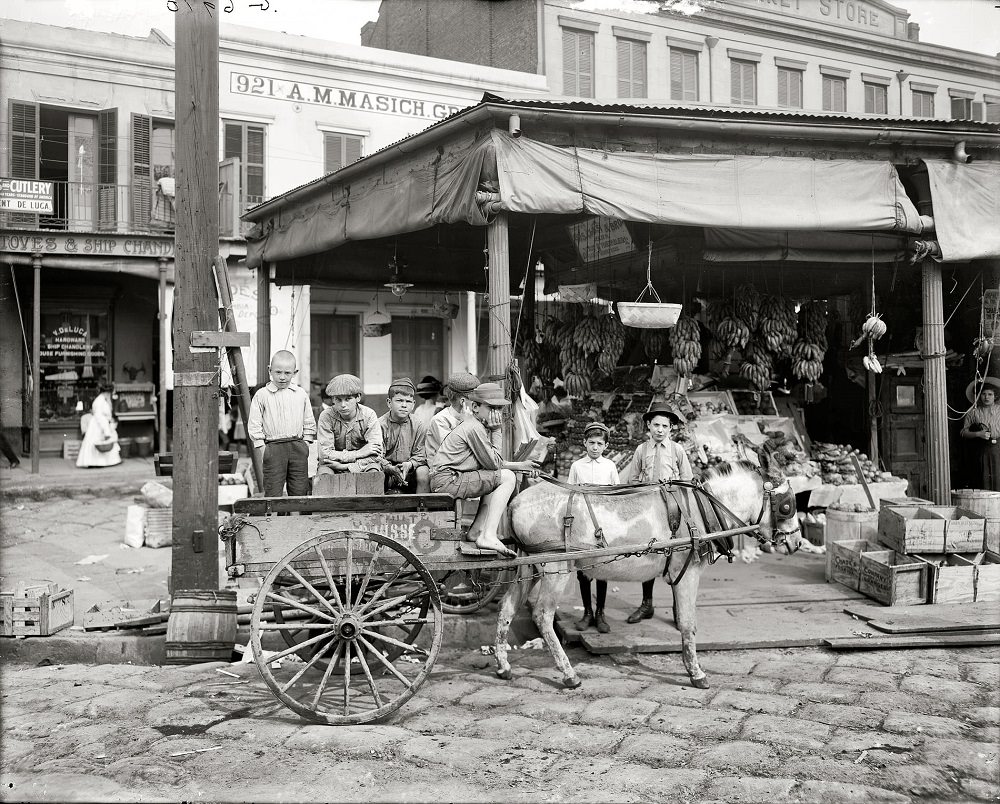 A corner of the French Market, New Orleans, 1910