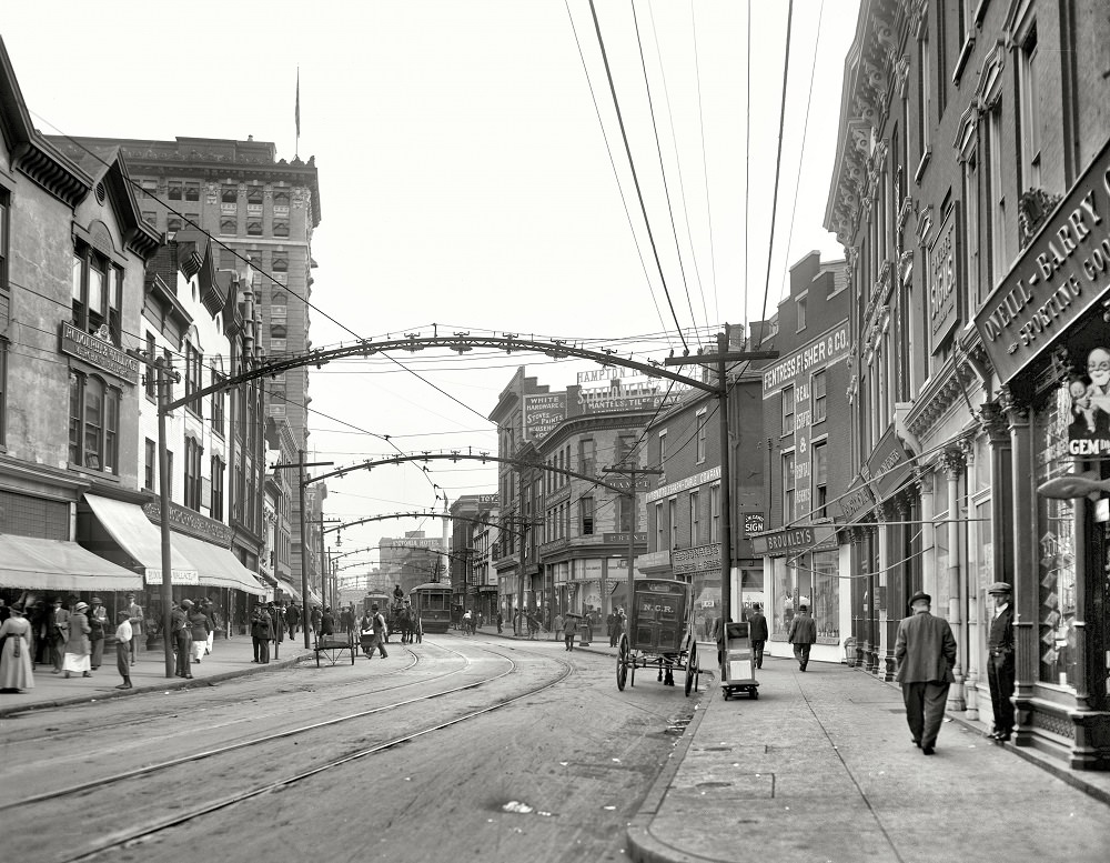 Main Street, Norfolk, Virginia, circa 1917