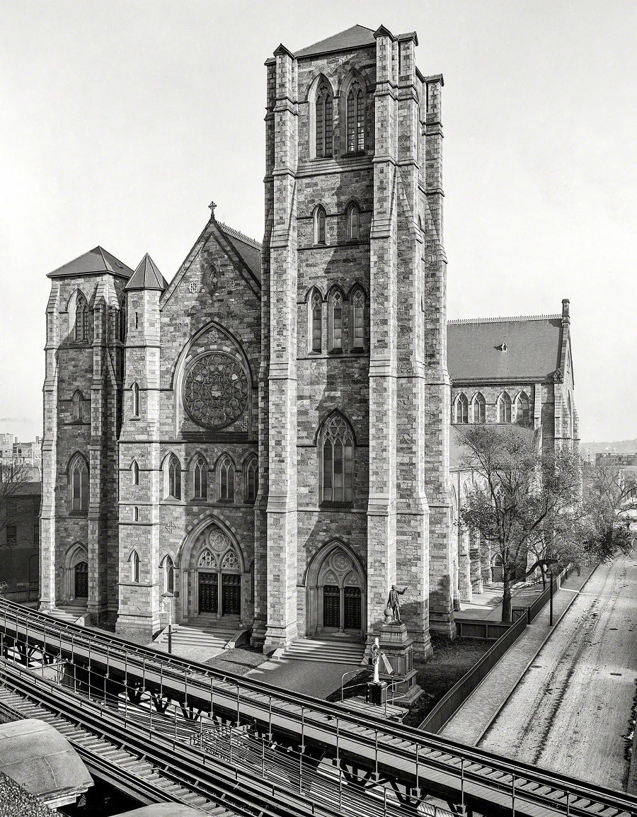 Cathedral of the Holy Cross, Boston, Massachusetts, 1905