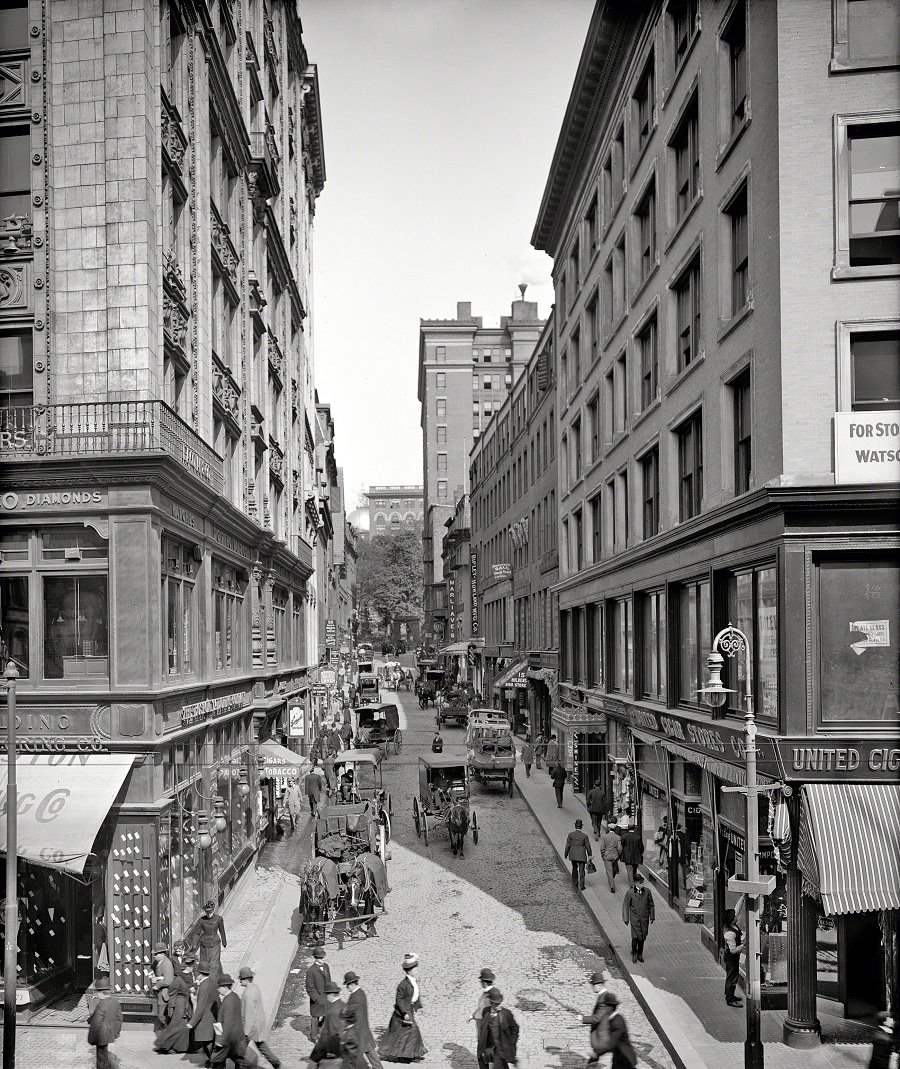 Bromfield Street in Boston circa 1908