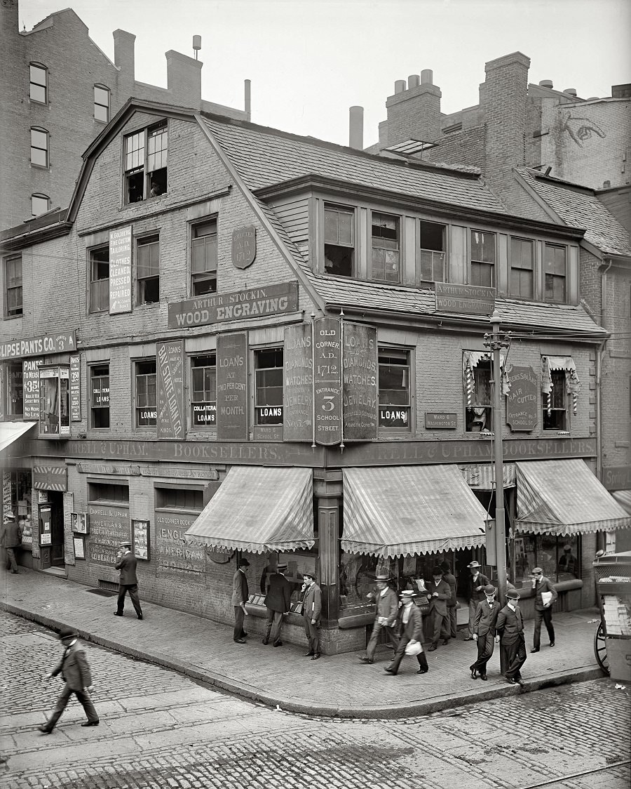 Old Corner Bookstore, first brick building in Boston, 1900
