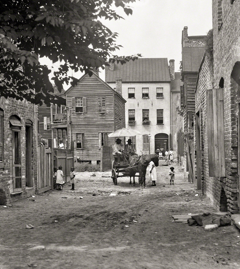 Street scene with horse and wagon, Charleston, 1920