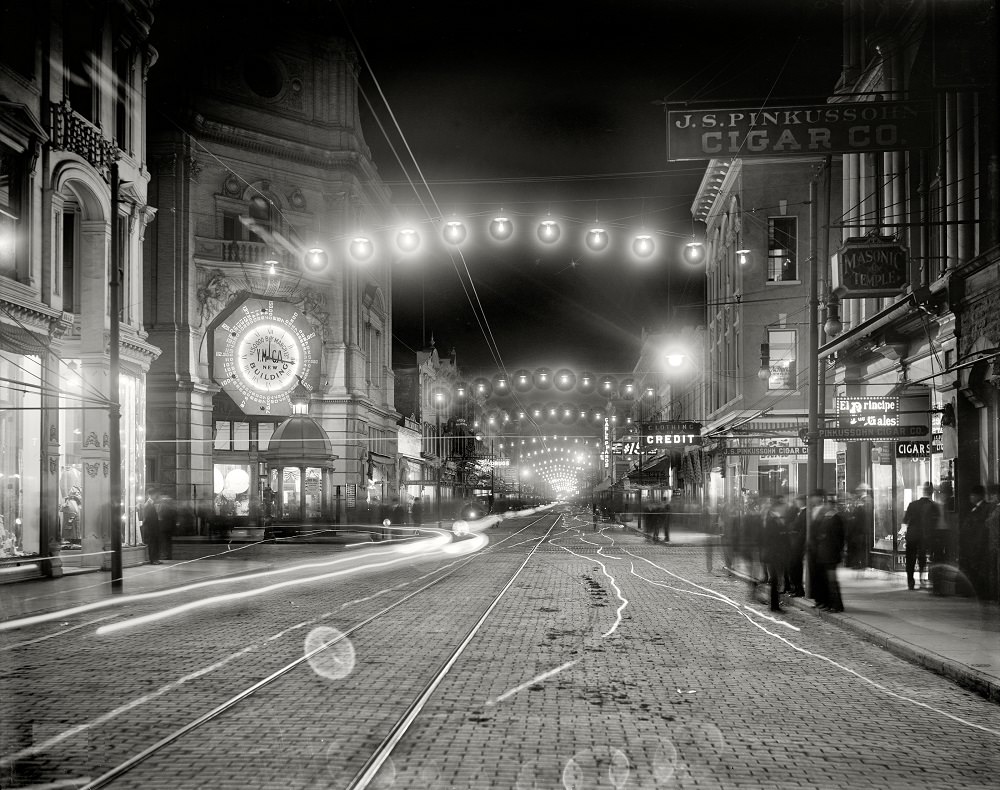 King Street lights at night, Charleston, 1910