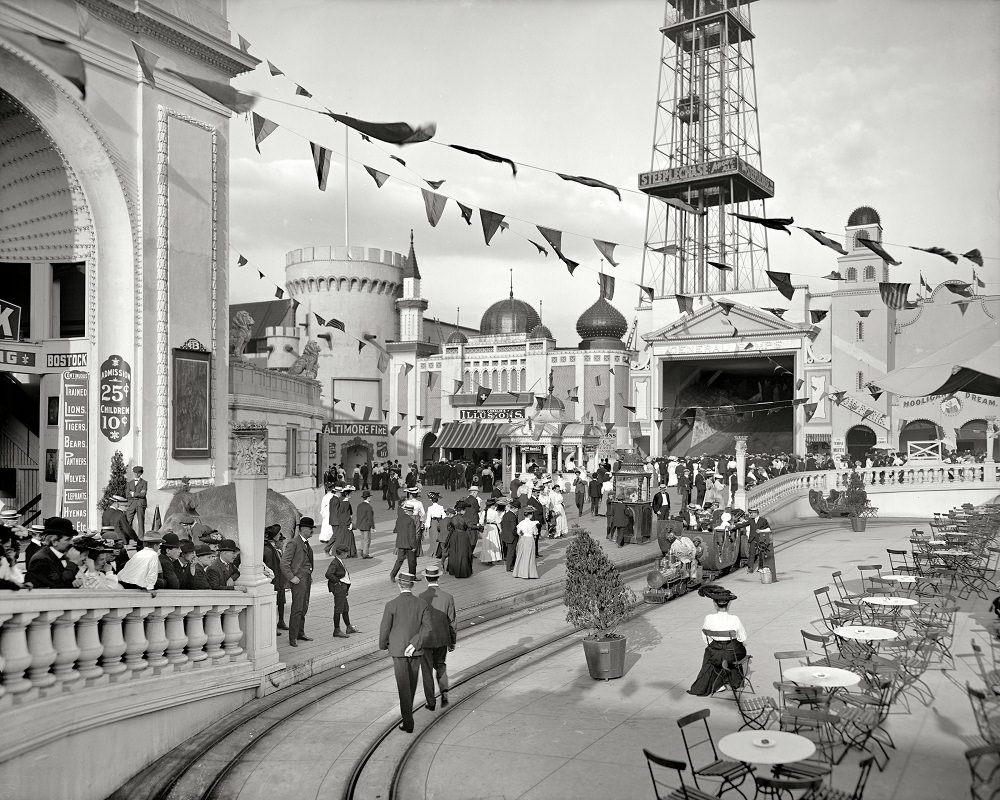 Dreamland Park at Coney Island, New York circa 1905