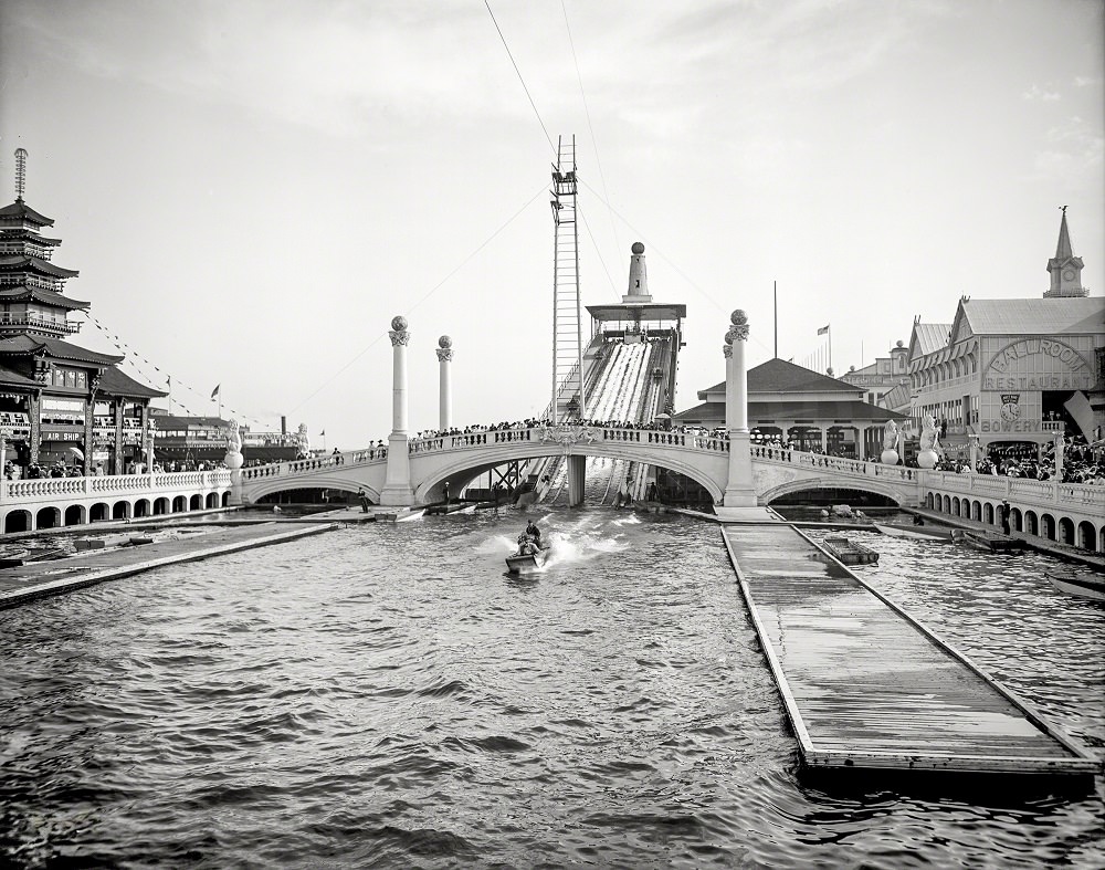 Dreamland Park, Shooting the Chutes, Coney Island, New York circa 1905