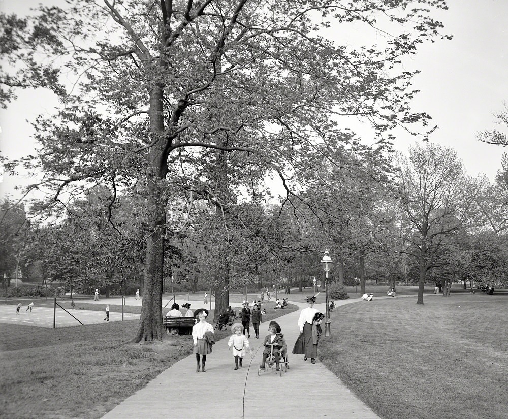 Central Park, Louisville, 1907