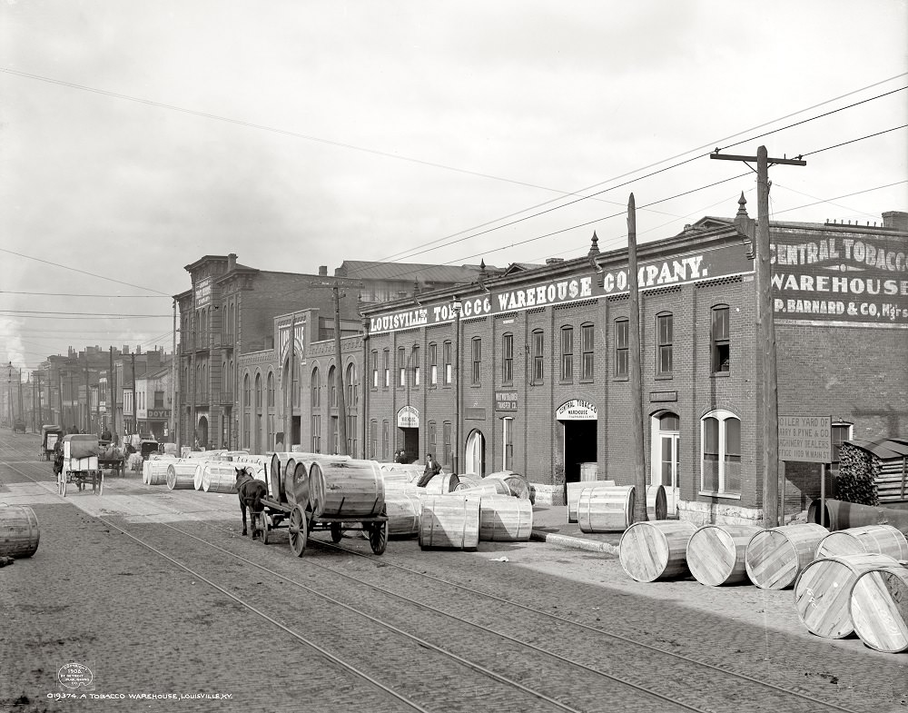 A tobacco warehouse, Louisville, 1906