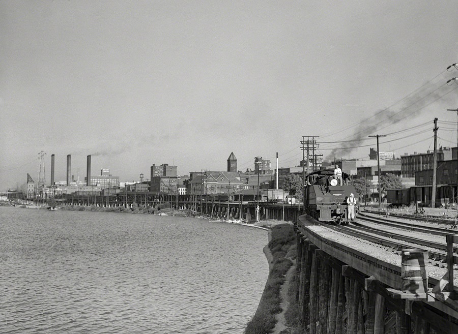 Louisville waterfront along the Ohio River, August 1940