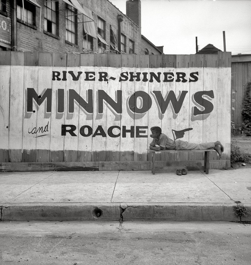 Entrance to a movie house on Beale Street, Memphis, October 1939