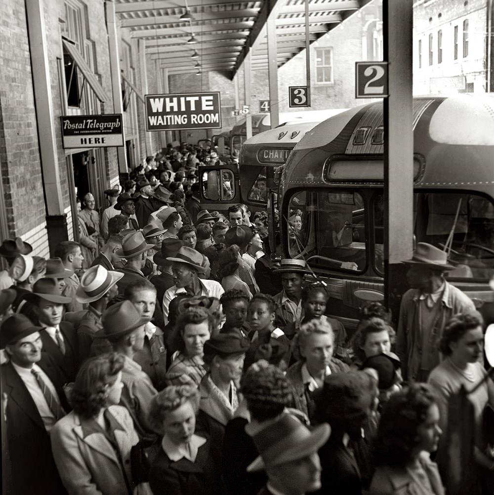 Greyhound bus trip from Louisville, Kentucky, to Memphis, Tennessee, September 1943