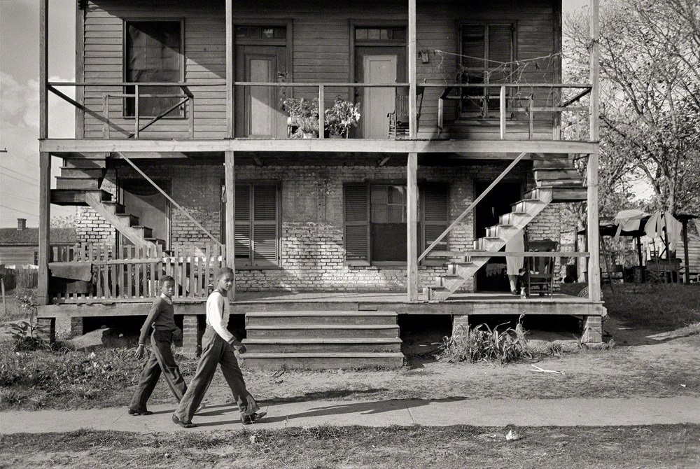House with unusual staircase Mobile, Alabama, November 1938
