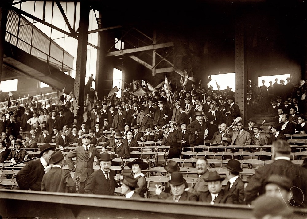 Boston rooters at Shibe Park, Philadelphia, 1914