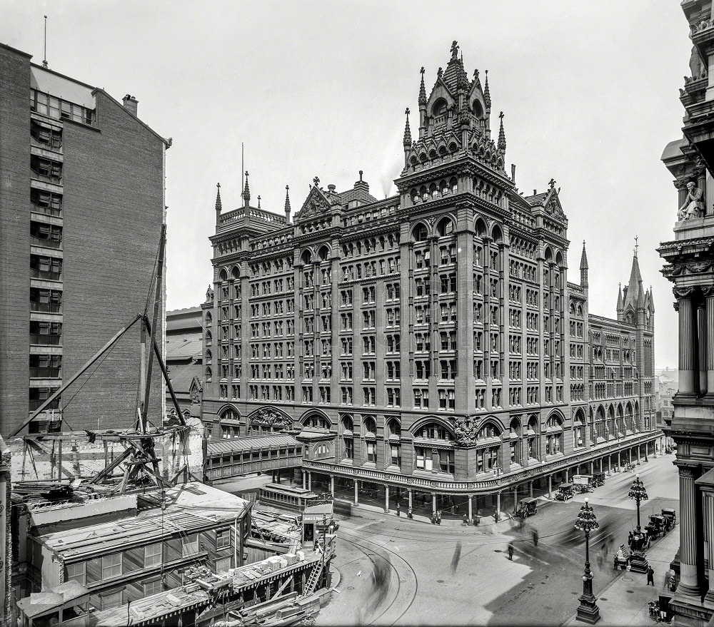 Broad Street Station of the Pennsylvania R.R., Philadelphia circa 1905