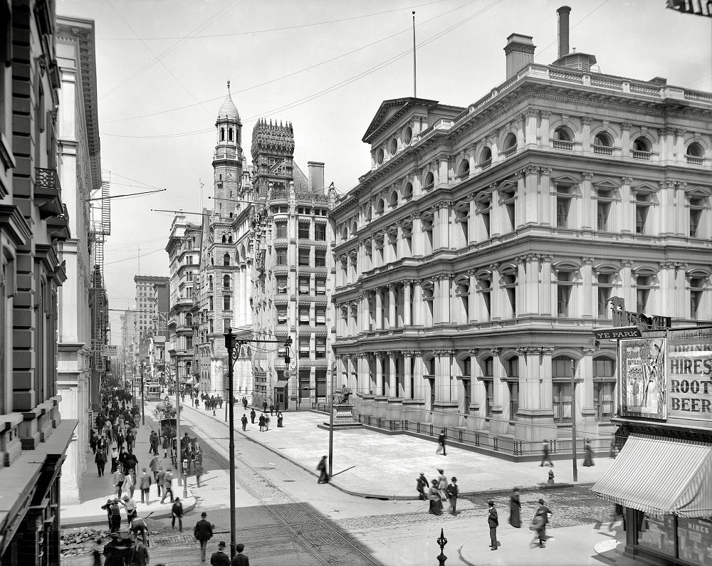 Chestnut Street and post office, Philadelphia circa 1904