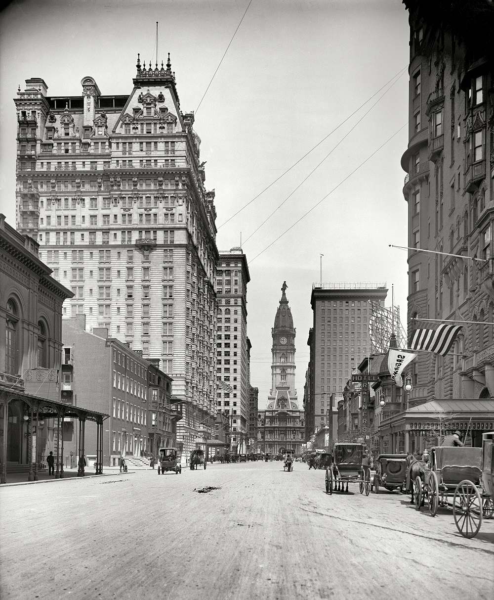 City Hall, Broad Street north from Locust, Philadelphia 1907