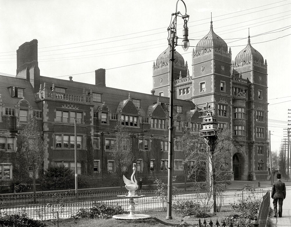 Dormitories, University of Pennsylvania, Philadelphia circa 1908