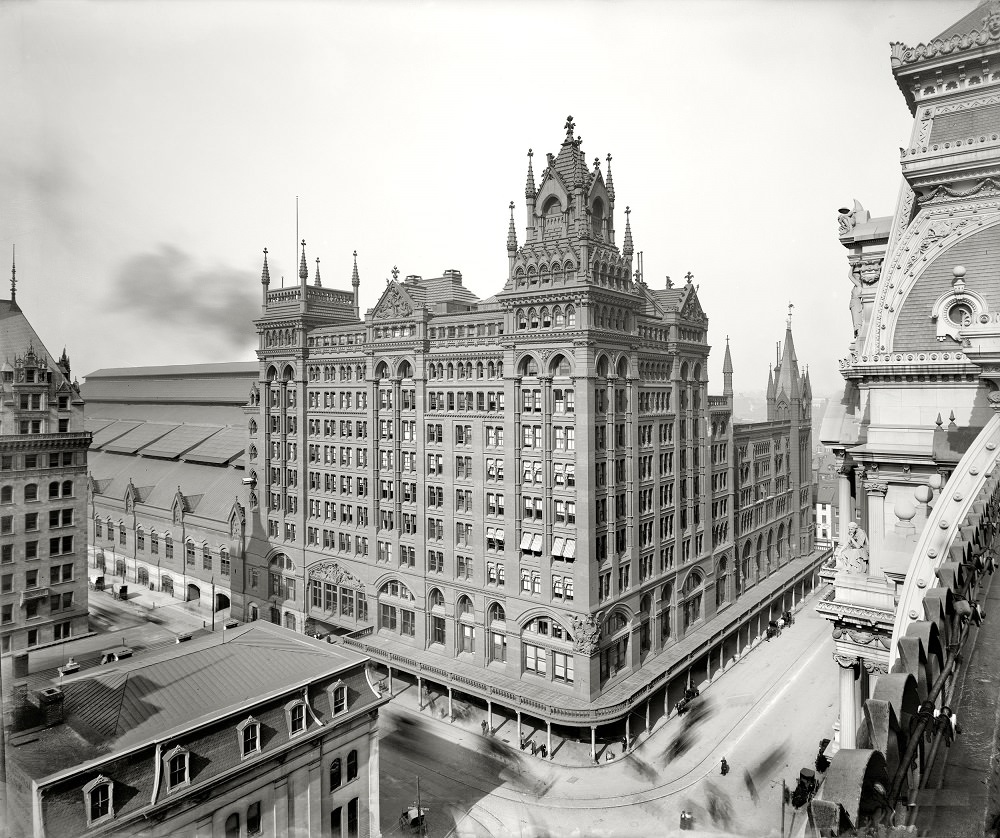 Broad Street Station of the Pennsylvania R.R., 1900