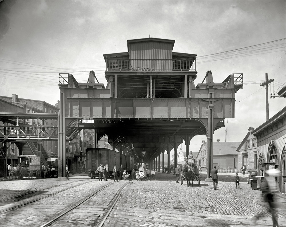 The elevated railway at Delaware & South Streets, Philadelphia circa 1905