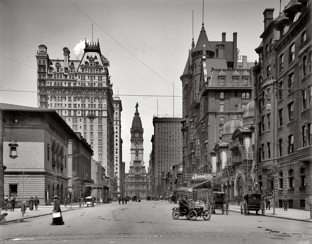 Broad Street north from Spruce, Philadelphia circa 1905
