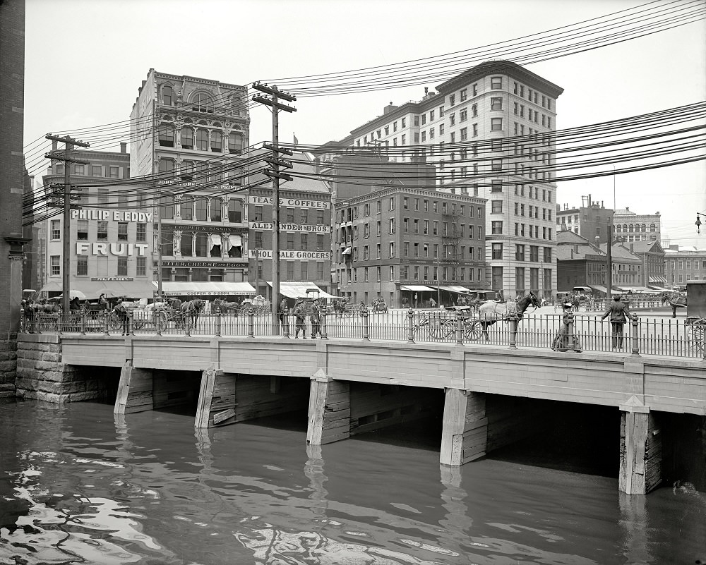 Crawford Street bridge, Providence, Rhode Island, circa 1906
