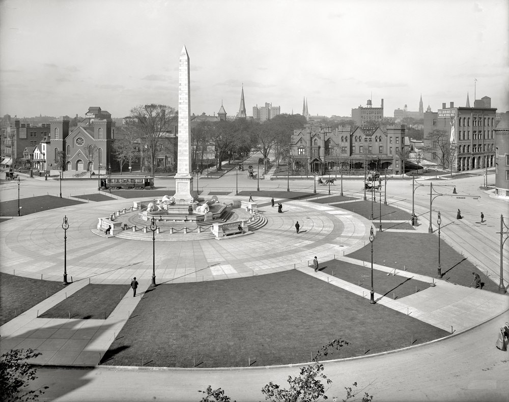 McKinley Monument, Niagara Square, Buffalo, New York, circa 1908