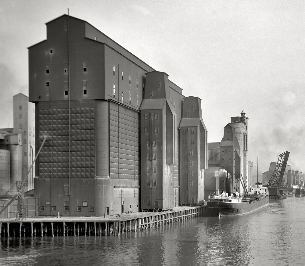Canal harbor and elevators, Buffalo, New York, circa 1910
