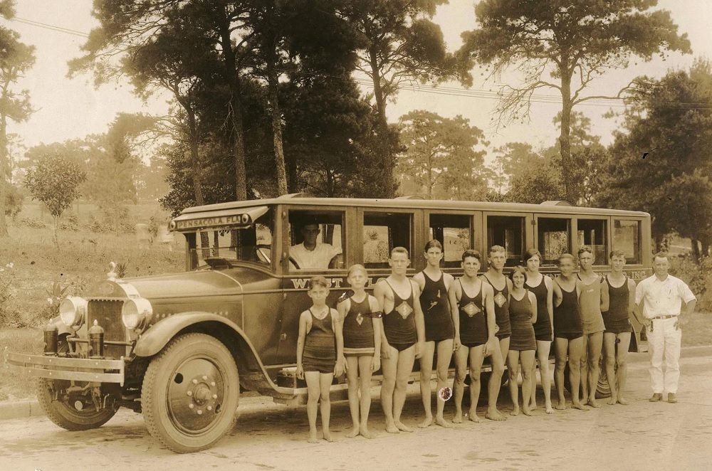 A group of swimers at Bayview Park, Pensacola, 1910s
