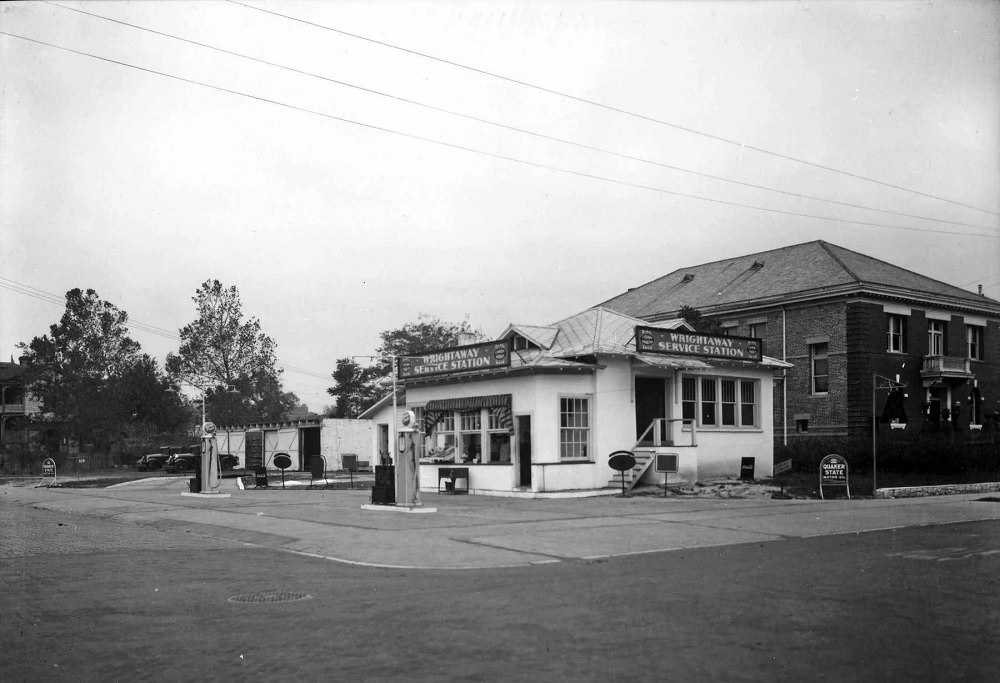 The Wrightaway Service Station, Pensacola, 1930