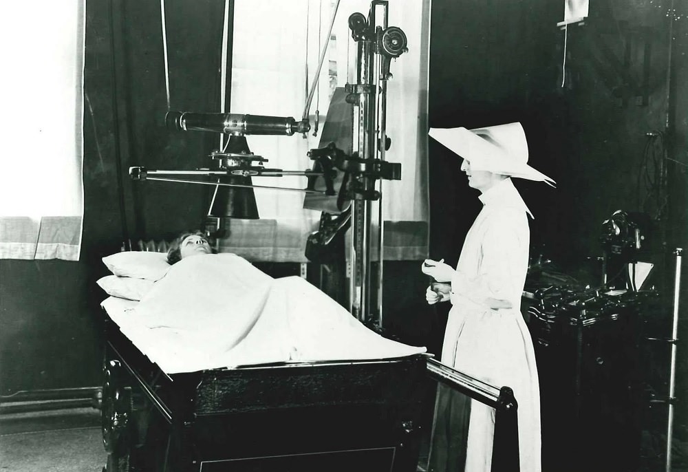 Sacred Heart’s operating room, Pensacola, 1932