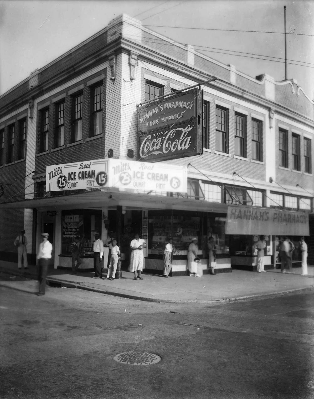The Bass Building and Hannah’s Pharmacy, Pansacola, 1930s