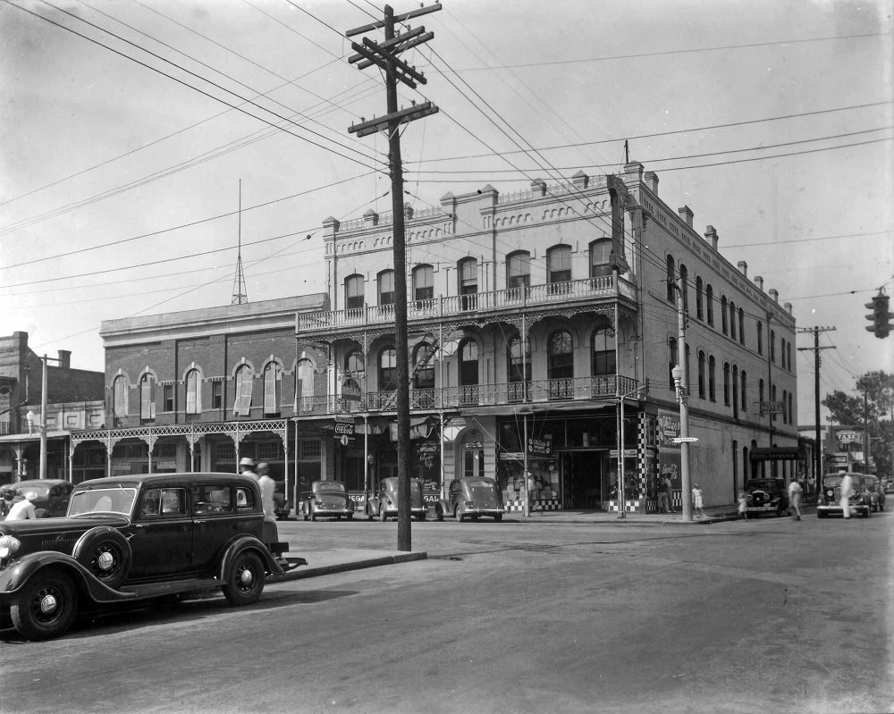 The Gilbert Hotel, located at Palafox and Government streets, Pansacola, 1939