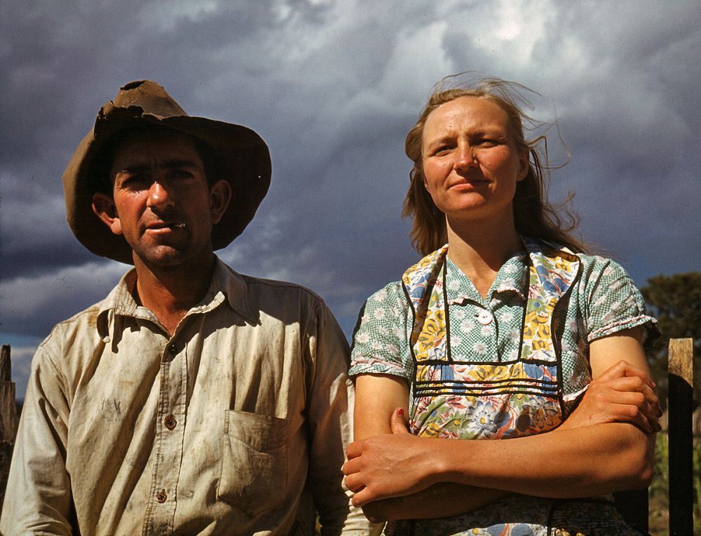 Faro and Doris Caudill, homesteaders, Pie Town, New Mexico, October 1940