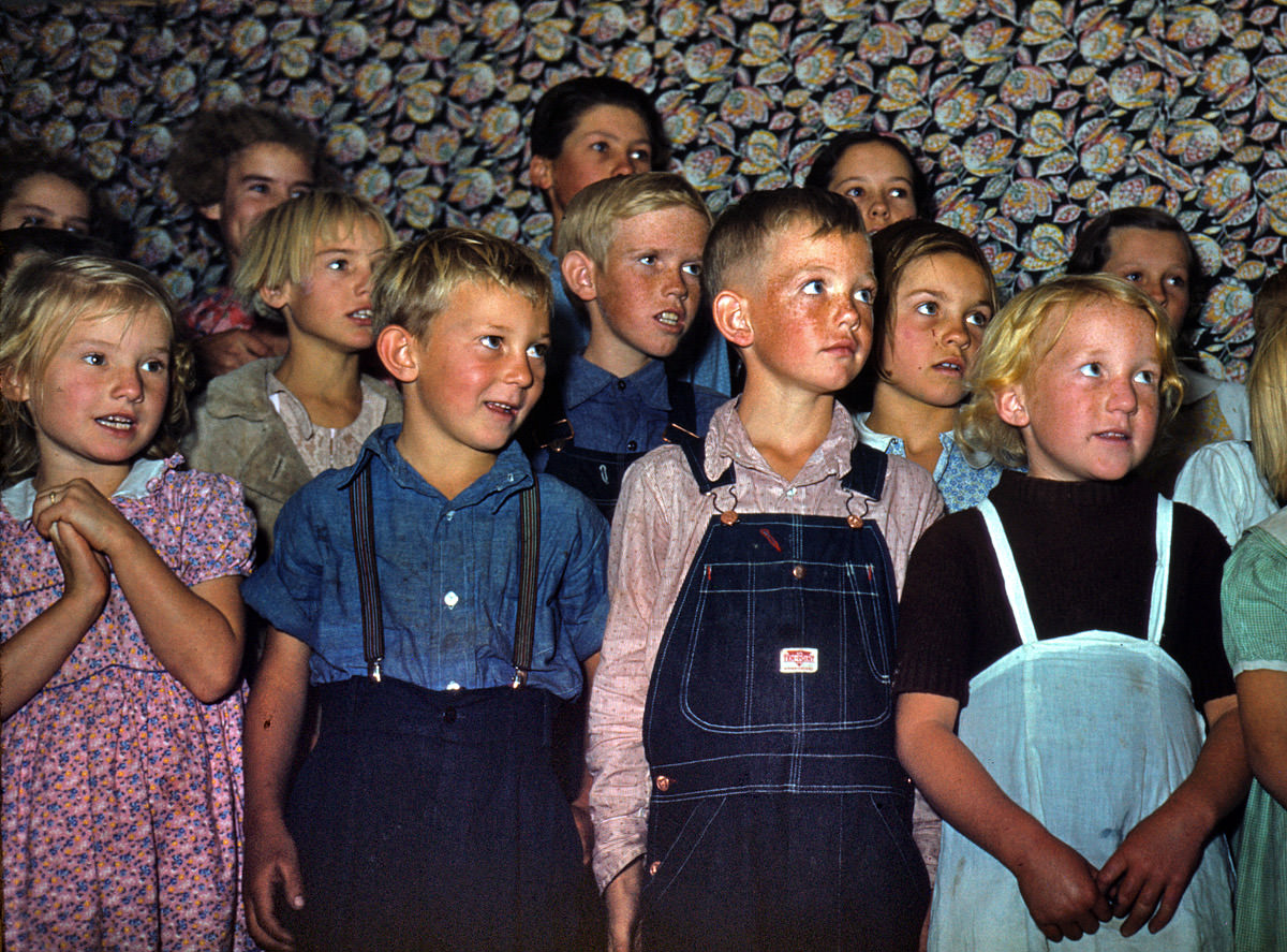 Pie Town schoolchildren in a community musical program, October 1940