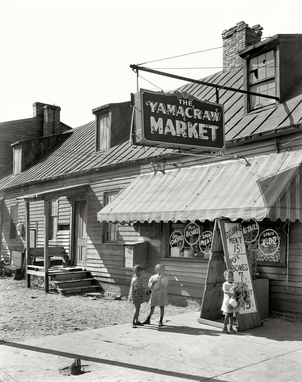 Yamacraw Market, Fahm Street, Savannah, Georgia, circa 1939