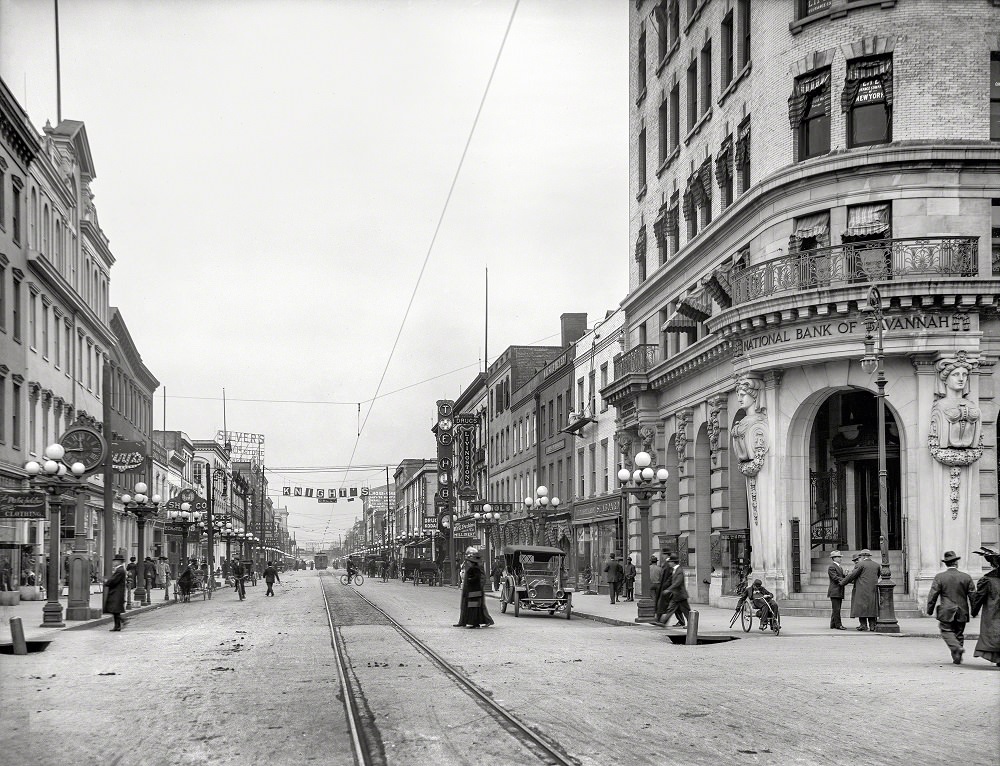 Broughton Street from Bull, Savannah, 1907