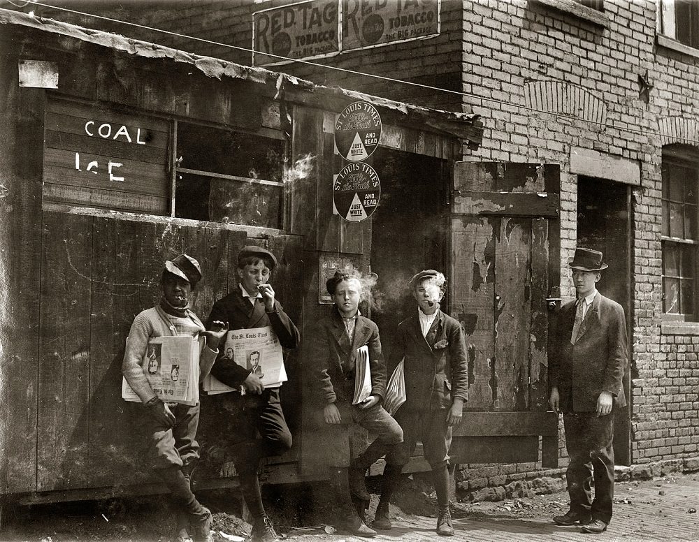 Newsies at Skeeter's Branch, Jefferson near Franklin, St. Louis, Missouri, May 9, 1910
