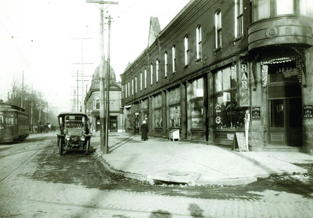 View looking north on Taylor Avenue from the intersection of Fairfax Avenue. Gruber’s Saloon and Buffet is at 1038 North Taylor Avenue, 1910