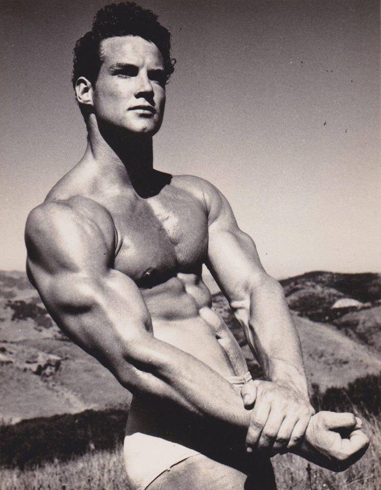 Young Steve Reeves, 1949