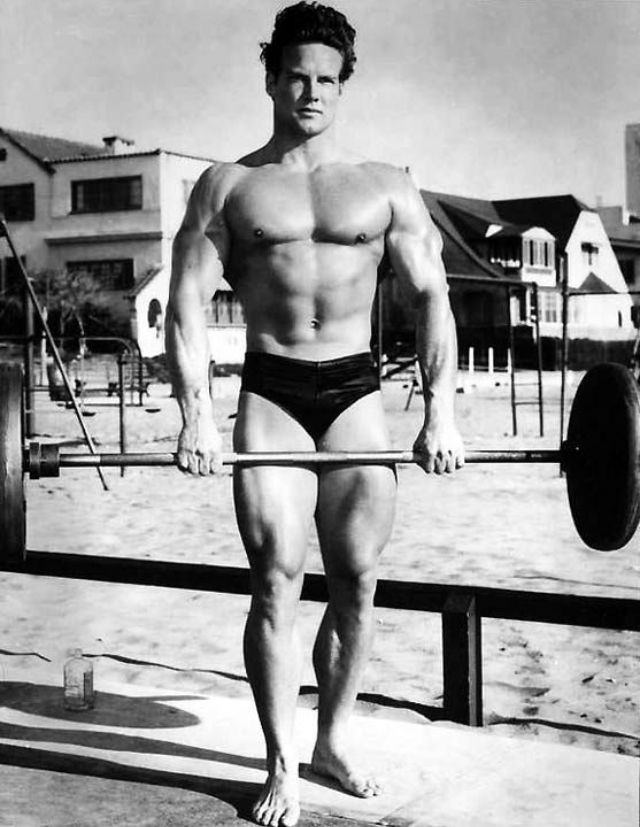 Steve Reeves, 1940s